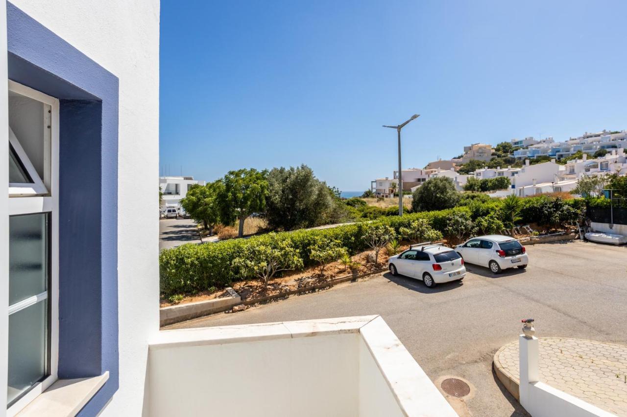 Newly Renovated 2 Bedroom Townhouse - Close To Salema Beach Exterior foto