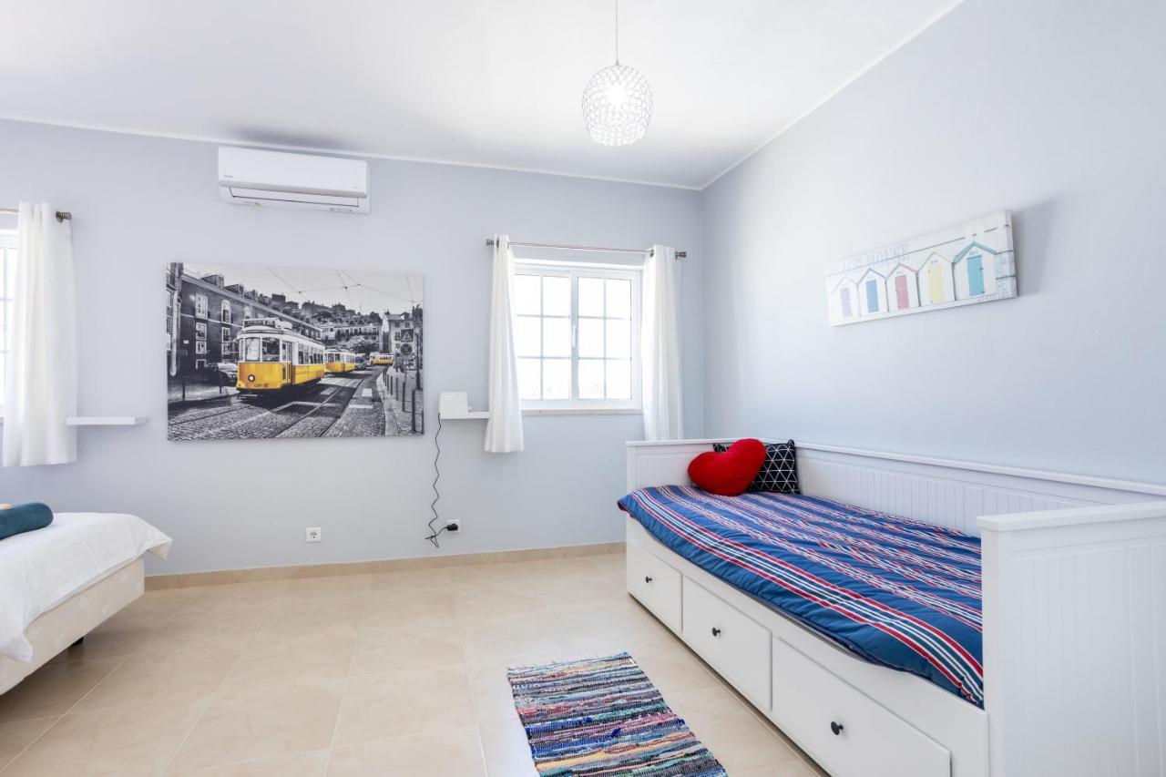 Newly Renovated 2 Bedroom Townhouse - Close To Salema Beach Exterior foto